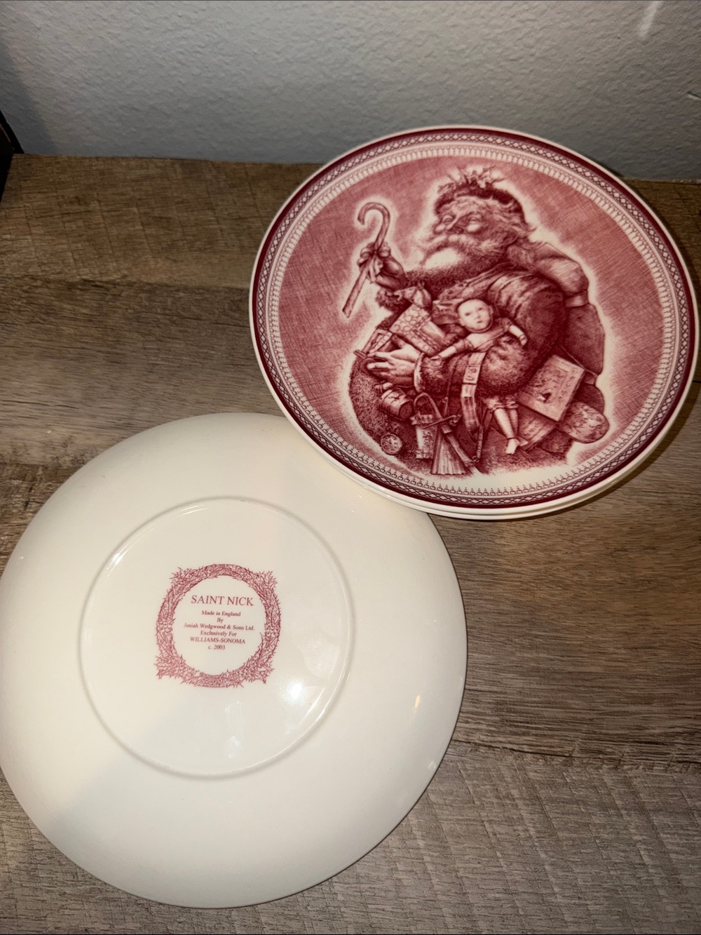 Vintage Wedgewood Decorative Red Holiday Plates - Collection of 4
